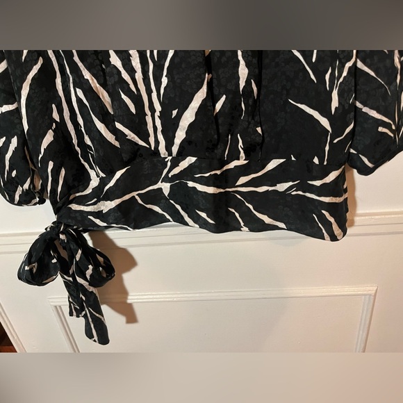 Vintage 80’s Jack Mulqueen black and white silk blouse - Picture 5 of 7